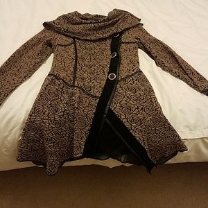 Knee-lenght vintage like coat